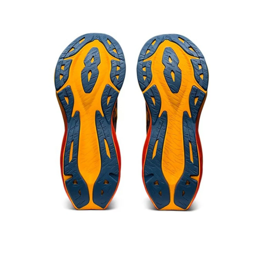 Asics NovaBlast 3 Preto com Vermelho e Laranja