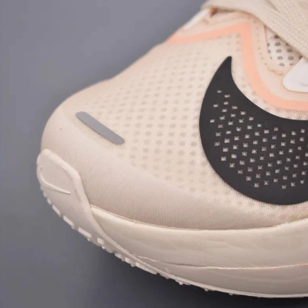 Nike Zoom Fly 6 Bege