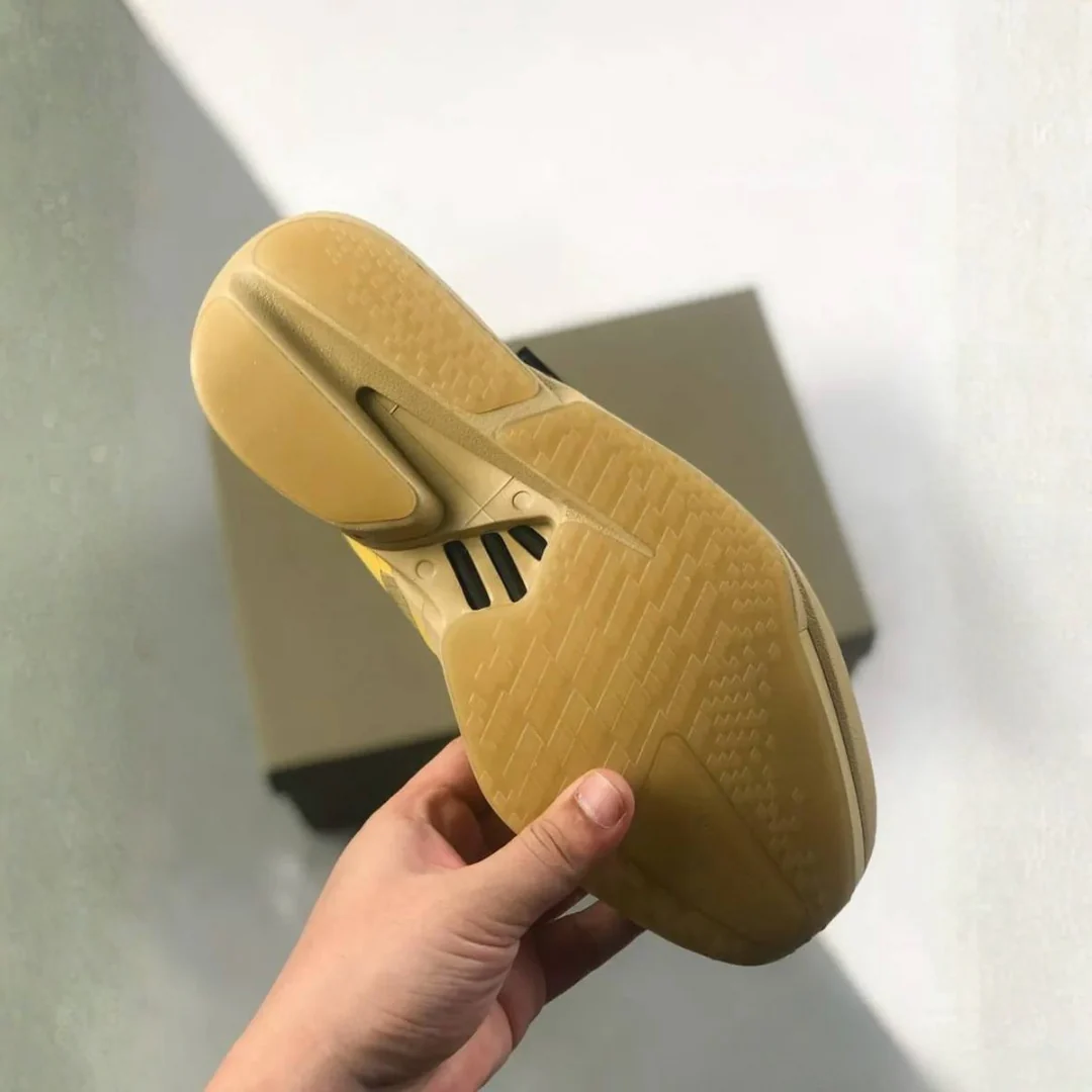 Adidas Adizero Adios Pro 4 Bege/Preto