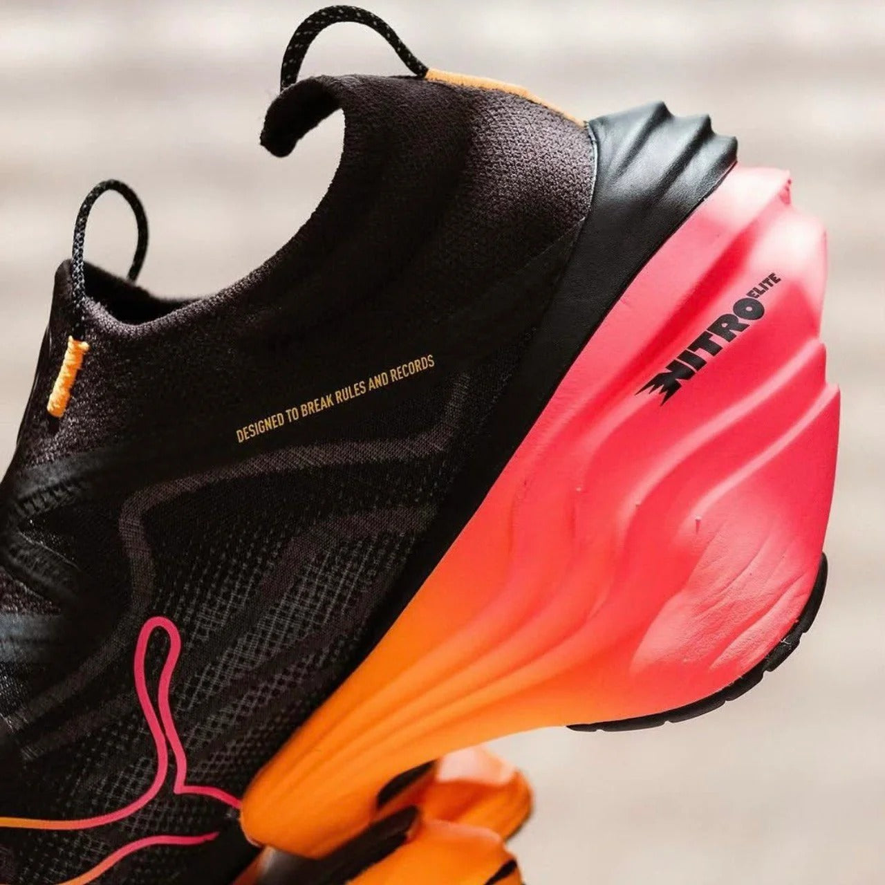 Puma Fast-RB Nitro Elite - Preto com Laranja e Rosa