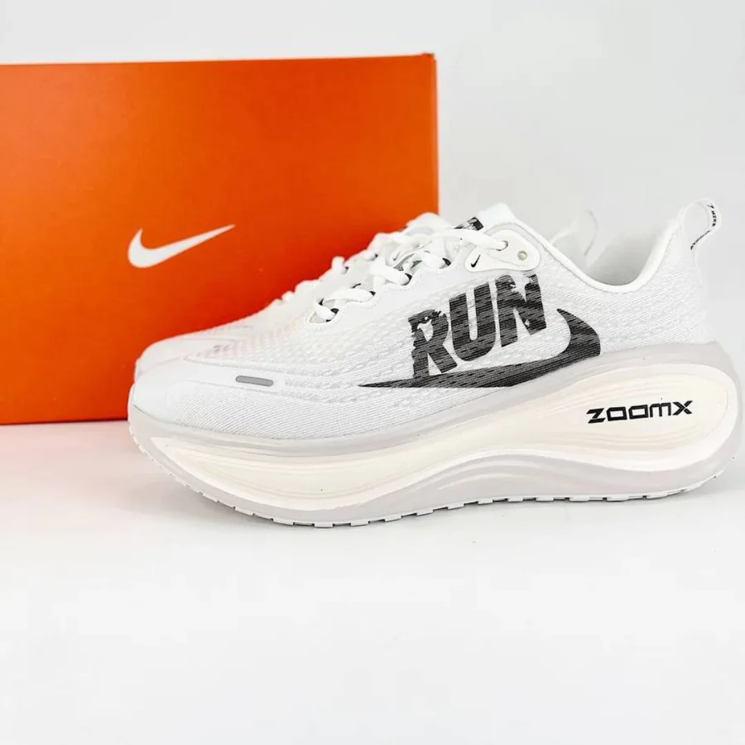 Nike Vomero Plus Branco Preto