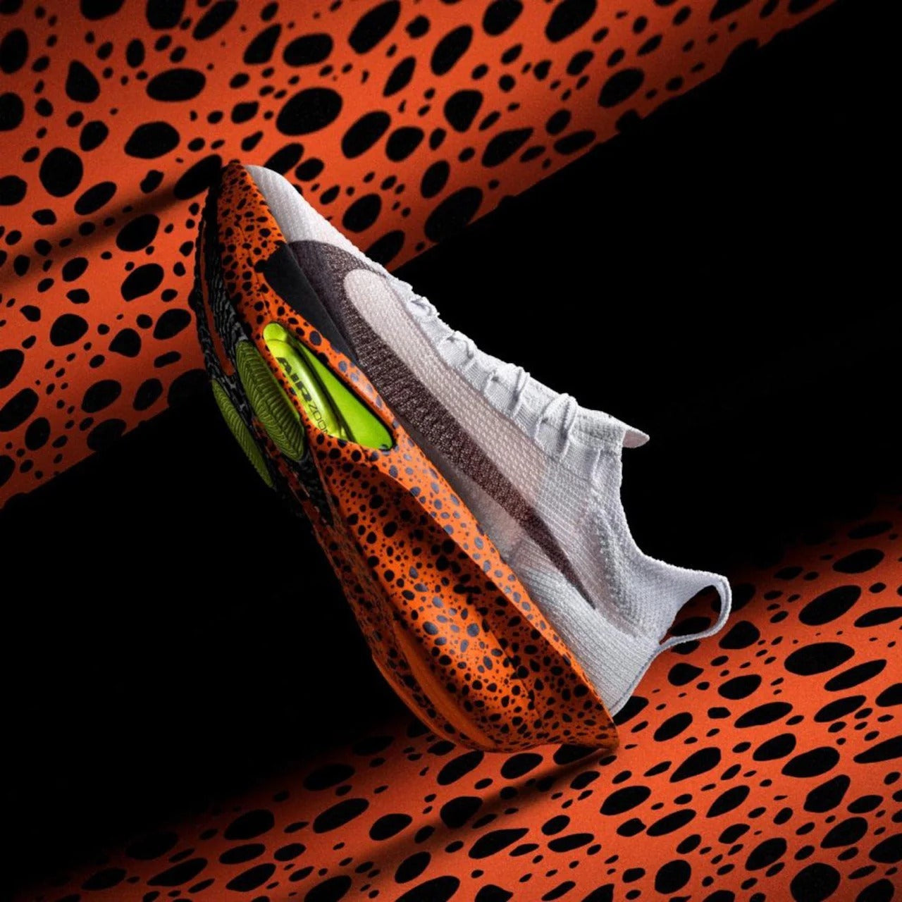 Nike Air Zoom X Alphafly Next% 3 - Laranja Edição Limitada