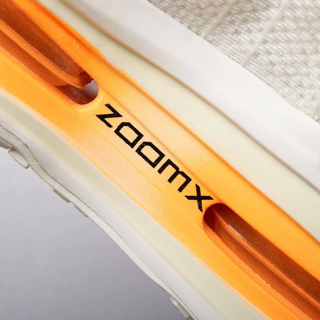 Nike Vomero Premium - Bege Laranja