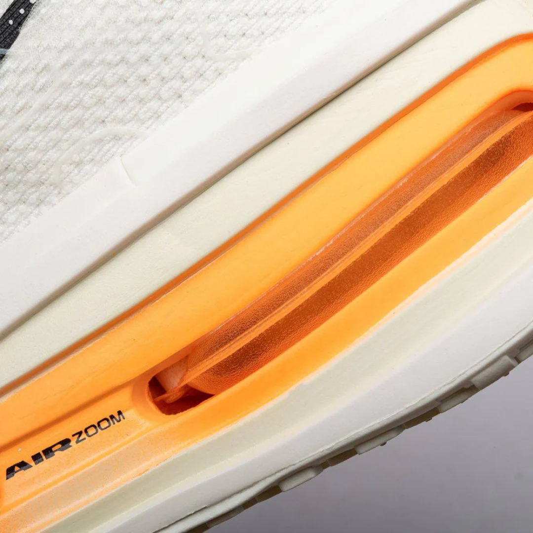 Nike Vomero Premium - Bege Laranja