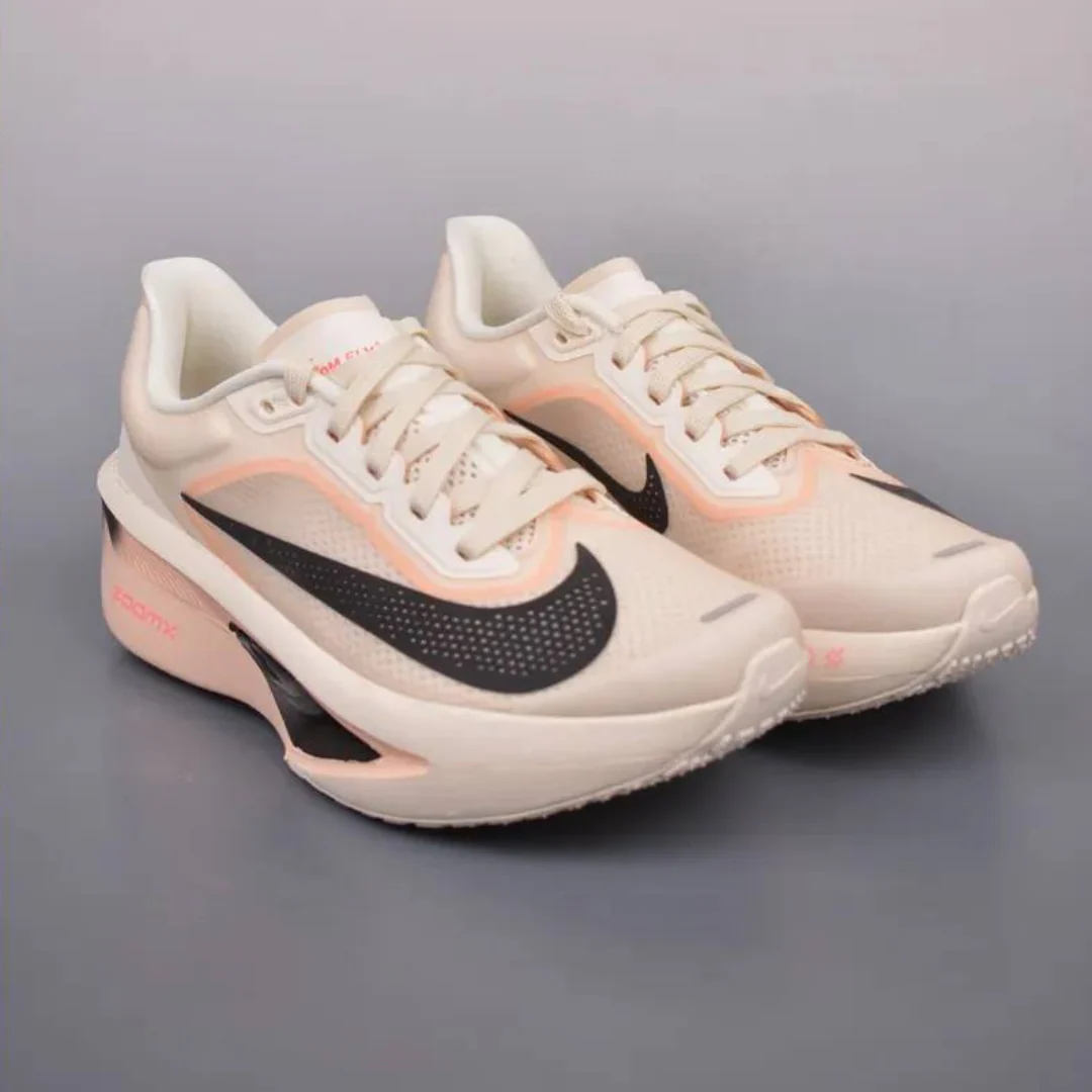 Nike Zoom Fly 6 Bege