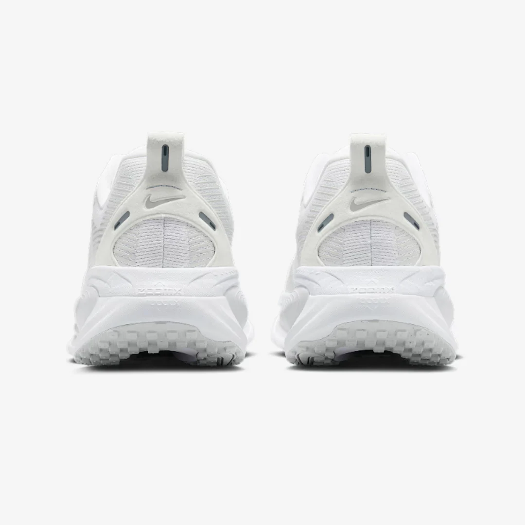 Nike Vomero 18 - Branco