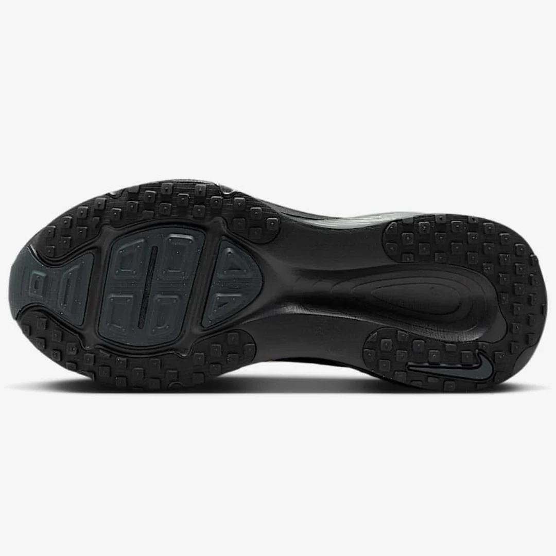 Nike Vomero 18 - Preto