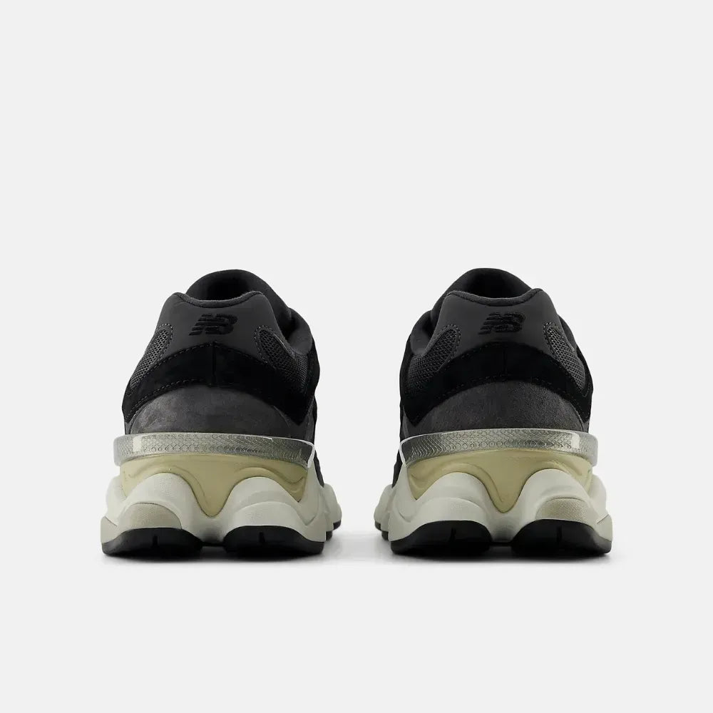 New Balance 9060 Sea Salt Black Magnet