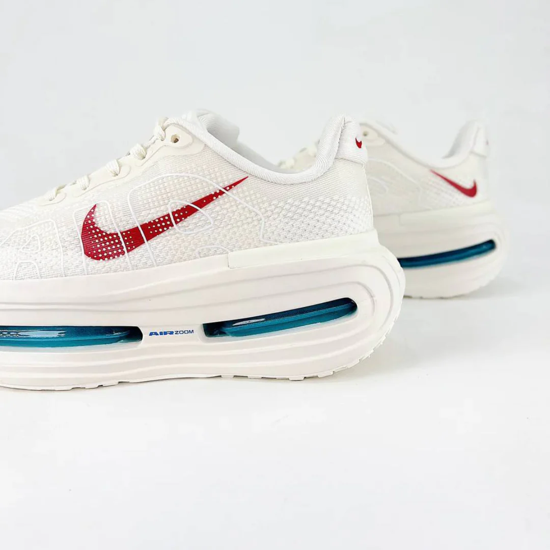 Nike Vomero Premium - Bege Vermelho