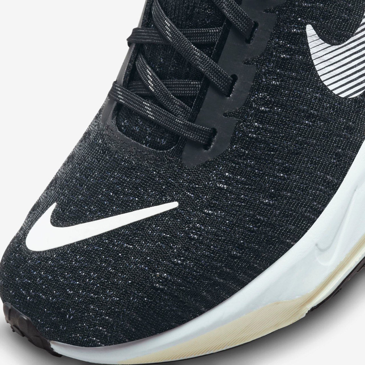 Nike Invincible Run 3 - Black White