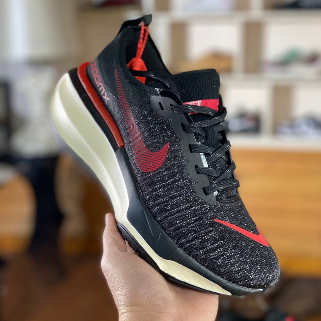 Nike Invincible Run 3 - Preto Vermelho