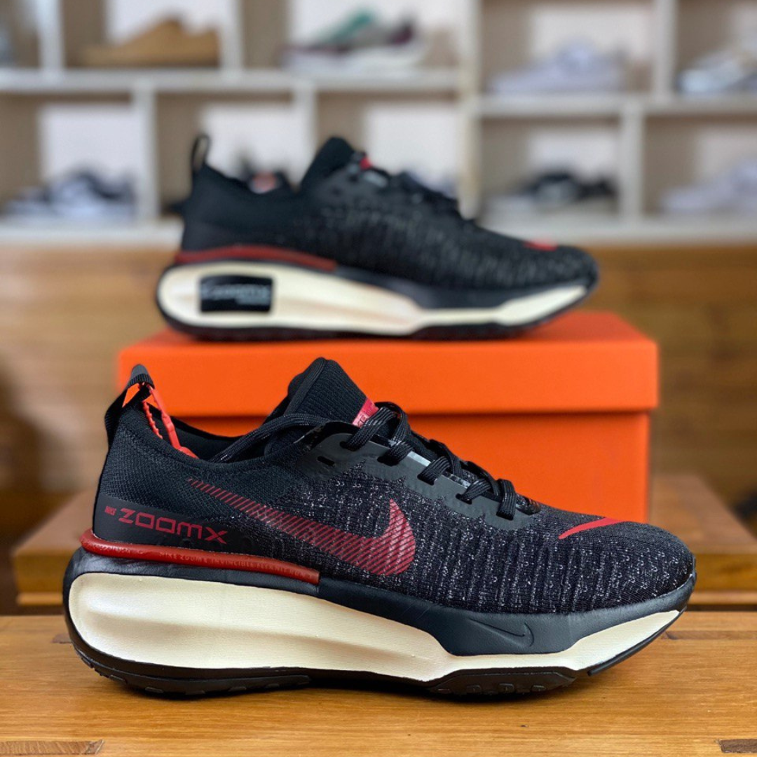 Nike Invincible Run 3 - Preto Vermelho