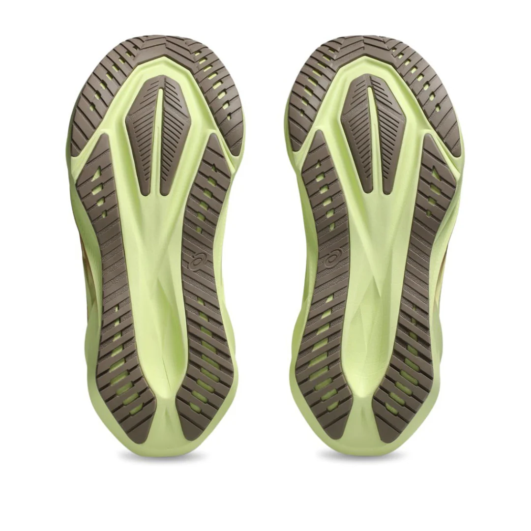 Asics NovaBlast 5 - Bege Marrom