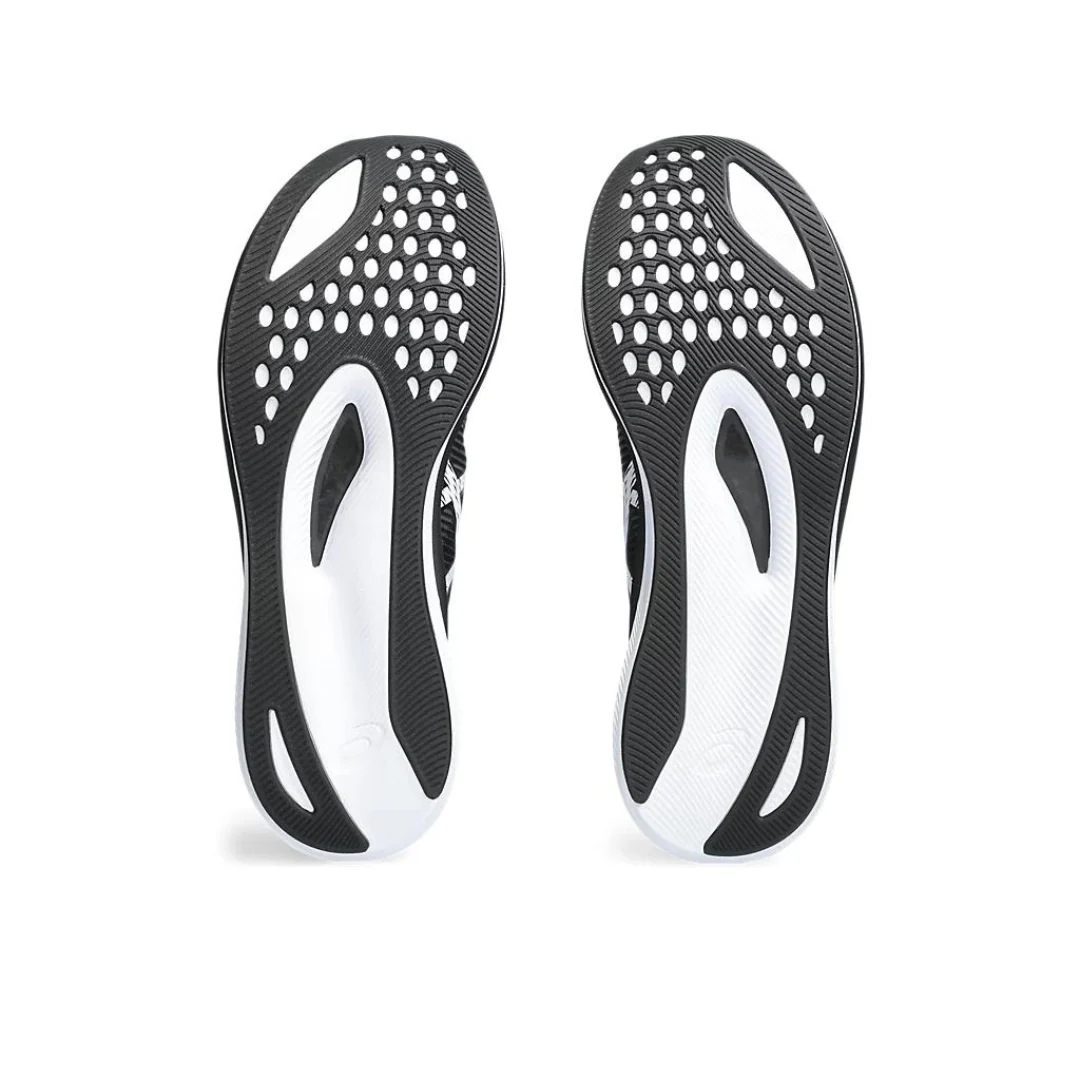Asics Magic Speed 3 - Preto e Branco