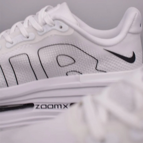 Nike Vomero Premium - Branco Preto