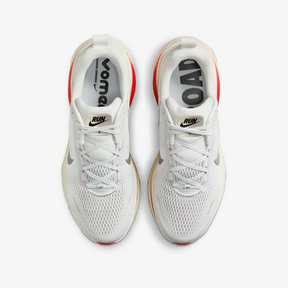 Nike Vomero 18 - Branco\Vermelho