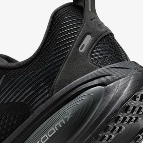 Nike Vomero 18 - Preto