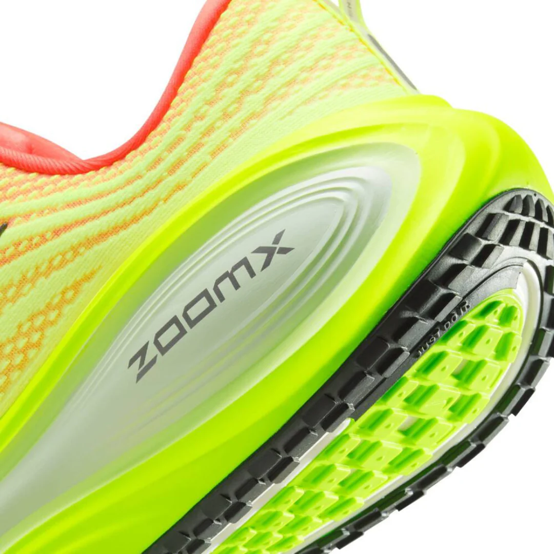 Nike Vomero Plus Verde Vermelho