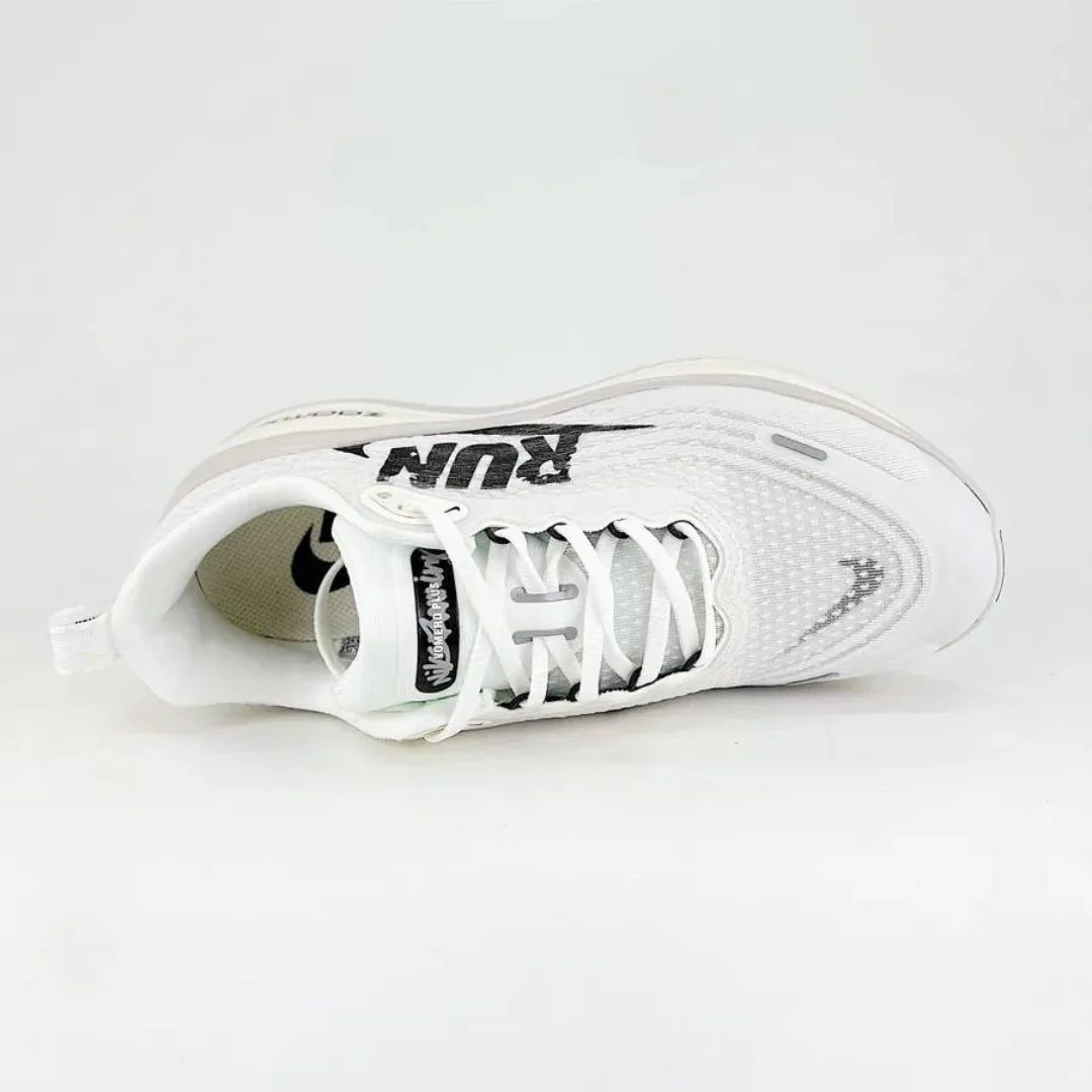 Nike Vomero Plus Branco Preto