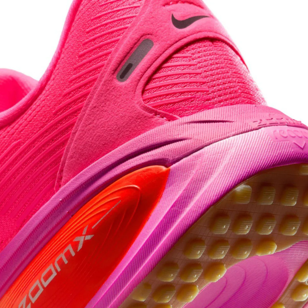 Nike Vomero 18 - Rosa\Laranja