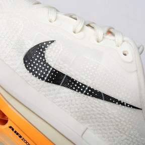 Nike Vomero Premium - Bege Laranja