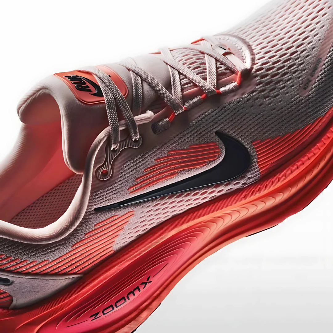 Nike Vomero 18 - Laranja\Vermelho