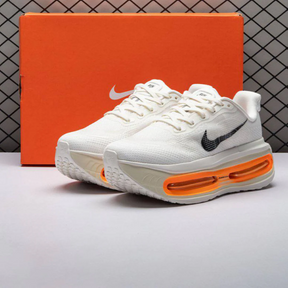 Nike Vomero Premium - Bege Laranja