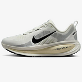 Nike Vomero 18 - Branco\Bege