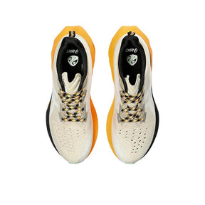 Asics NovaBlast 4 Bege e Laranja