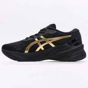 Asics NovaBlast 3 Preto e Dourado