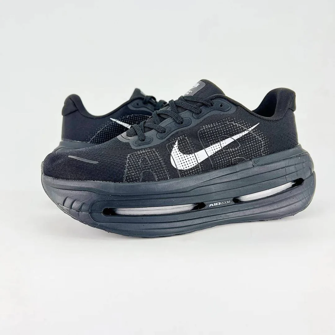 Nike Vomero Premium - Preto