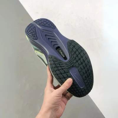 Nike Zoom Fly 6 Verde Oliva