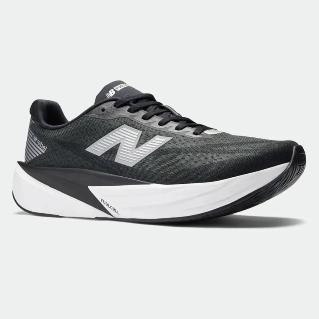 New Balance Fuelcell Rebel V5 - Preto/Branco