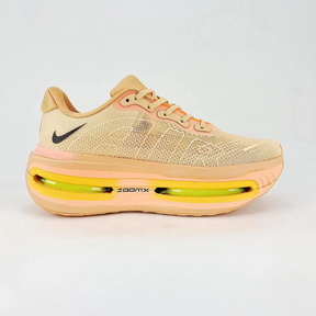 Nike Vomero Premium - Laranja Preto