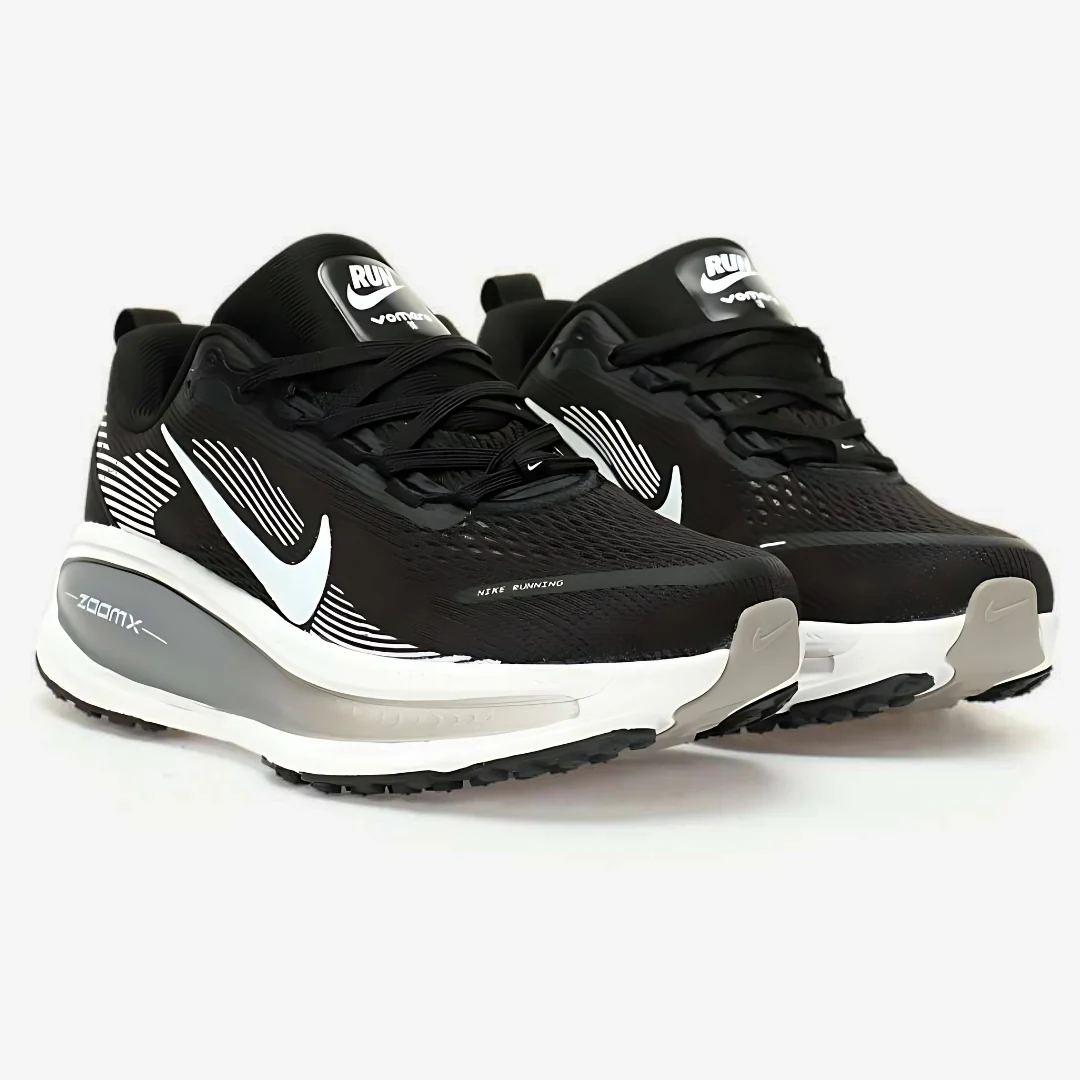 Nike Vomero 18 - Preto\Branco\Cinza