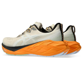 Asics NovaBlast 4 Bege e Laranja