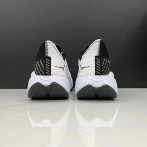 Hoka Carbon X3 - Preto/Branco