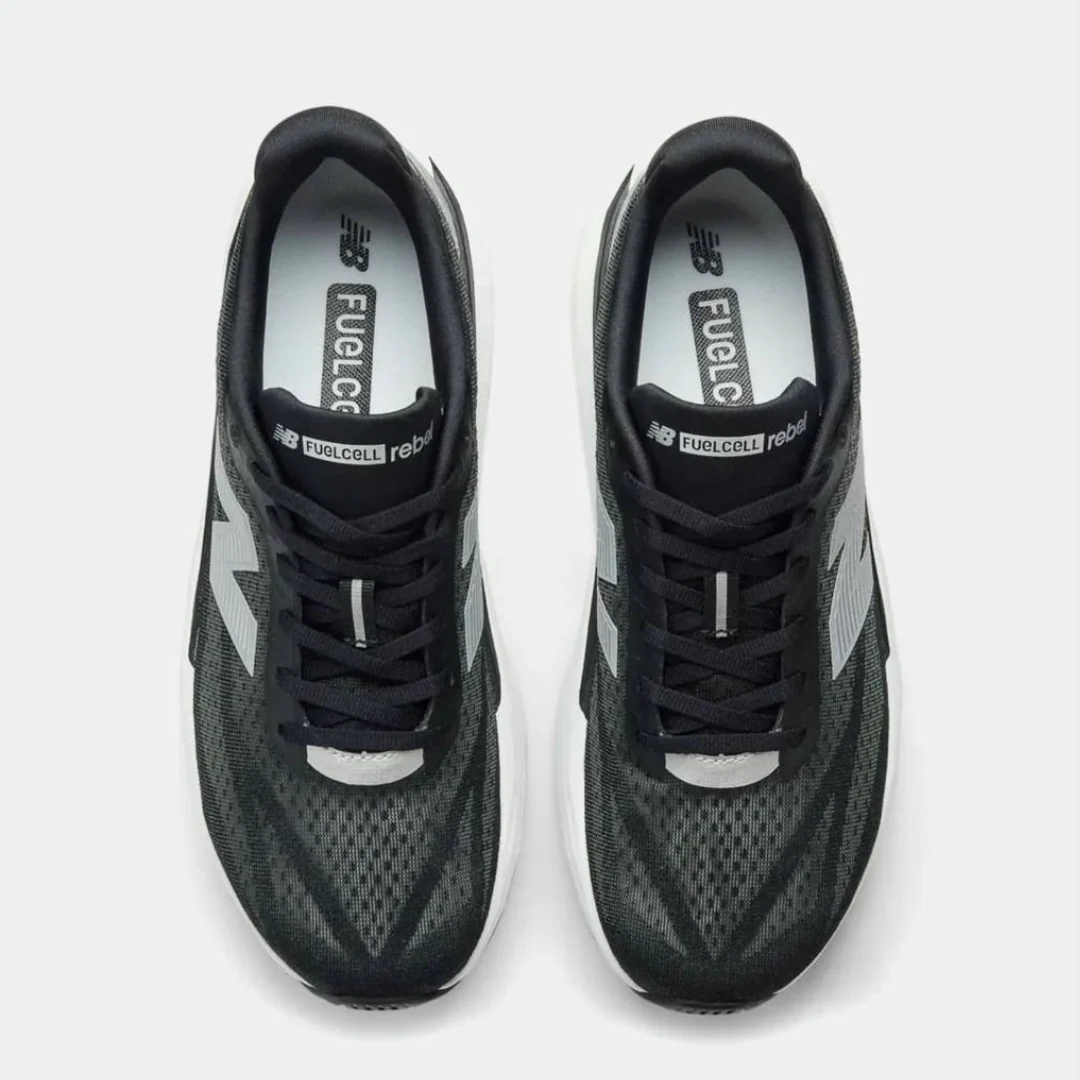 New Balance Fuelcell Rebel V5 - Preto/Branco