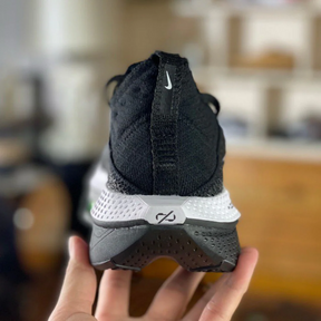 Nike Air Zoom X Alphafly Next% 2 - Preto Branco