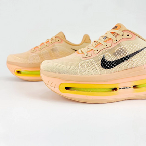 Nike Vomero Premium - Laranja Preto