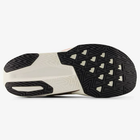 New Balance Fuelcell Rebel V5 - Marrom/Bege