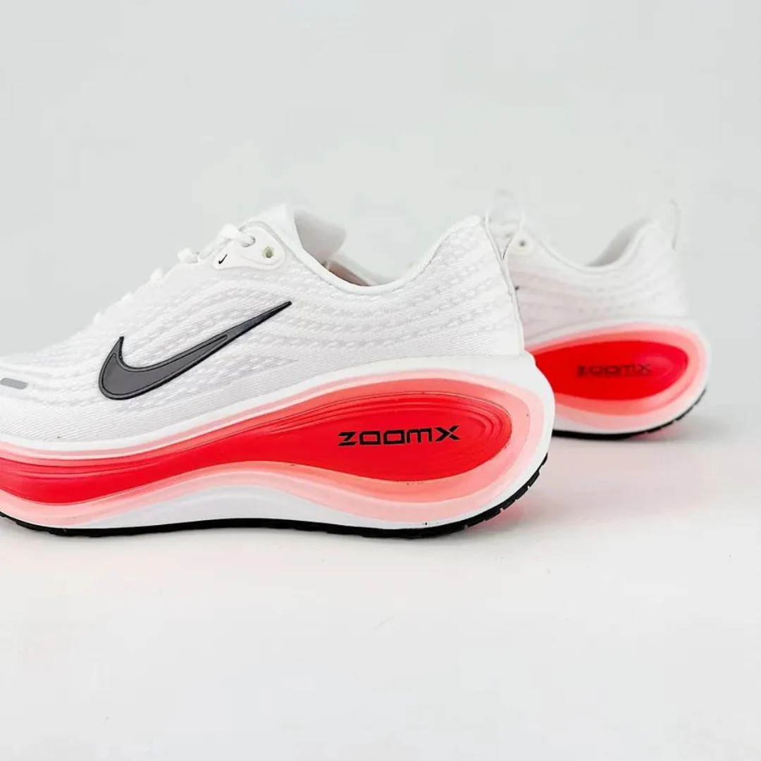 Nike Vomero Plus Branco Vermelho