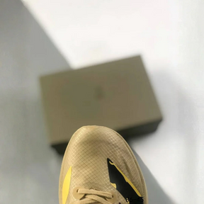 Adidas Adizero Adios Pro 4 Bege/Preto